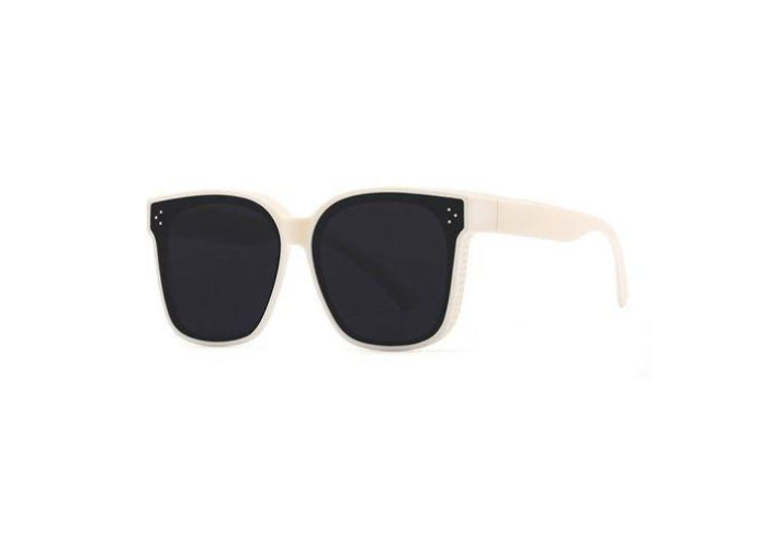 ShadowLuxe Stylish Oversized Black Sunglasses for Women - UV Protection, Trendy Fashion Accessories sunglasses featuring high-quality lenses that effectively block UVA and UVB rays,
