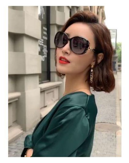 ShadowLuxe Korean Style Anti Fox Sunglasses Every piece of art has a buyer, Only time decides when the right buyer will see it"Classic SunglassesSpecifications:Eyewear