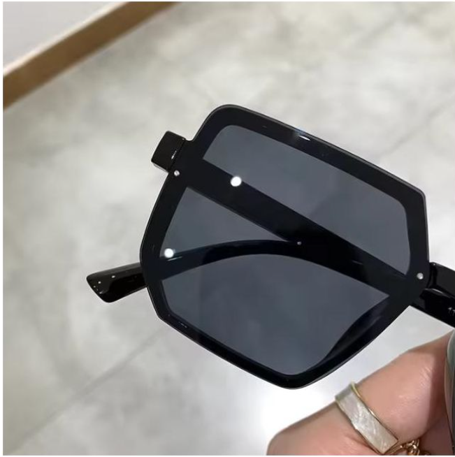ShadowLuxe Vintage Sunglasses for Male Female Polygon Sunglasses
