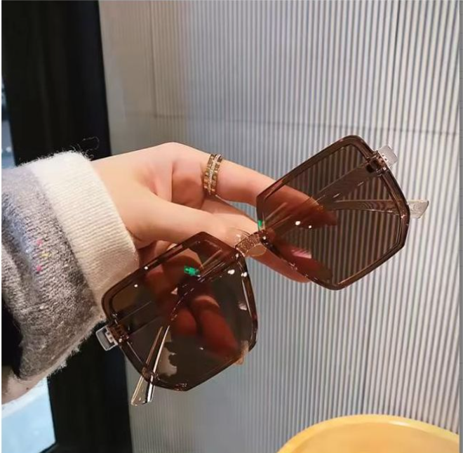 ShadowLuxe Vintage Sunglasses for Male Female Polygon Sunglasses