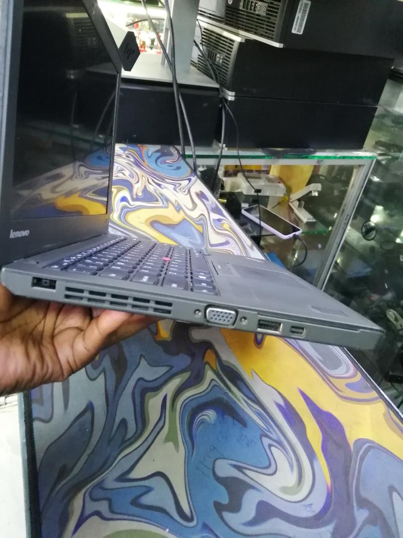 GRADE A EX UK LAPTOPS LENOVO THINKPAD X250 5TH GENERATION 8GB RAM 256GB SSD 11.6 INCHES WITH SPEED OF 2.3GHZ TO 2.6GHZ 6 MONTH OF WARRANTY