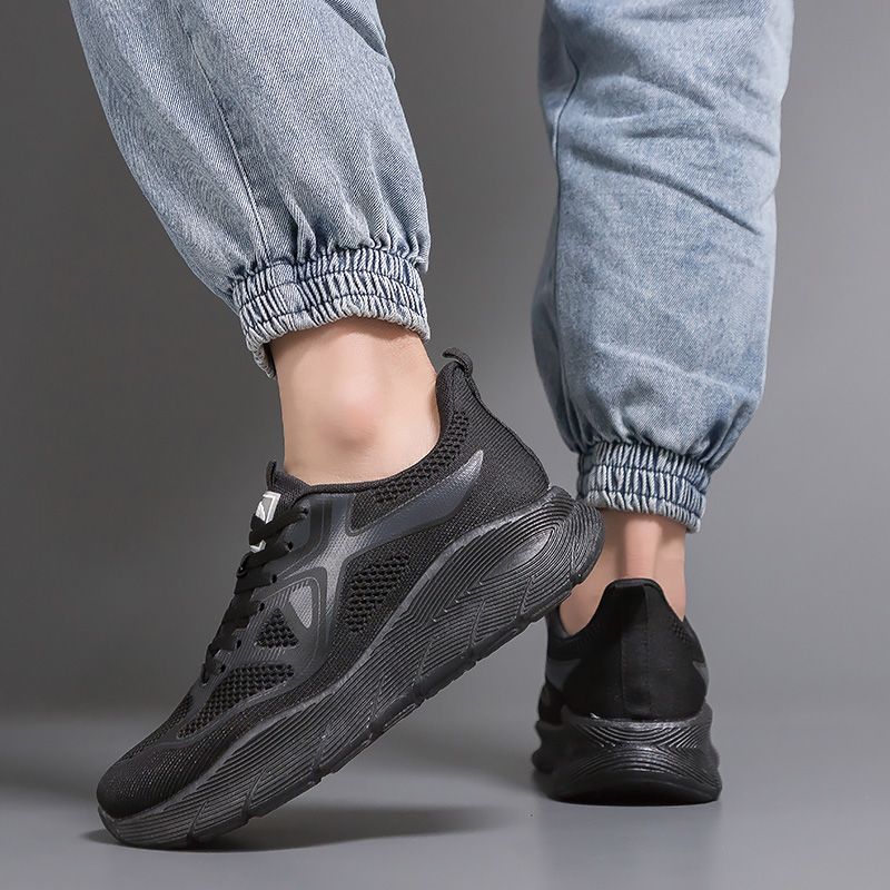 Spring and Summer New Arrival Men's and Women's Flyknit Sneakers Mesh Versatile Thick Soles Running Casual Shoes White Dad Shoes for Men