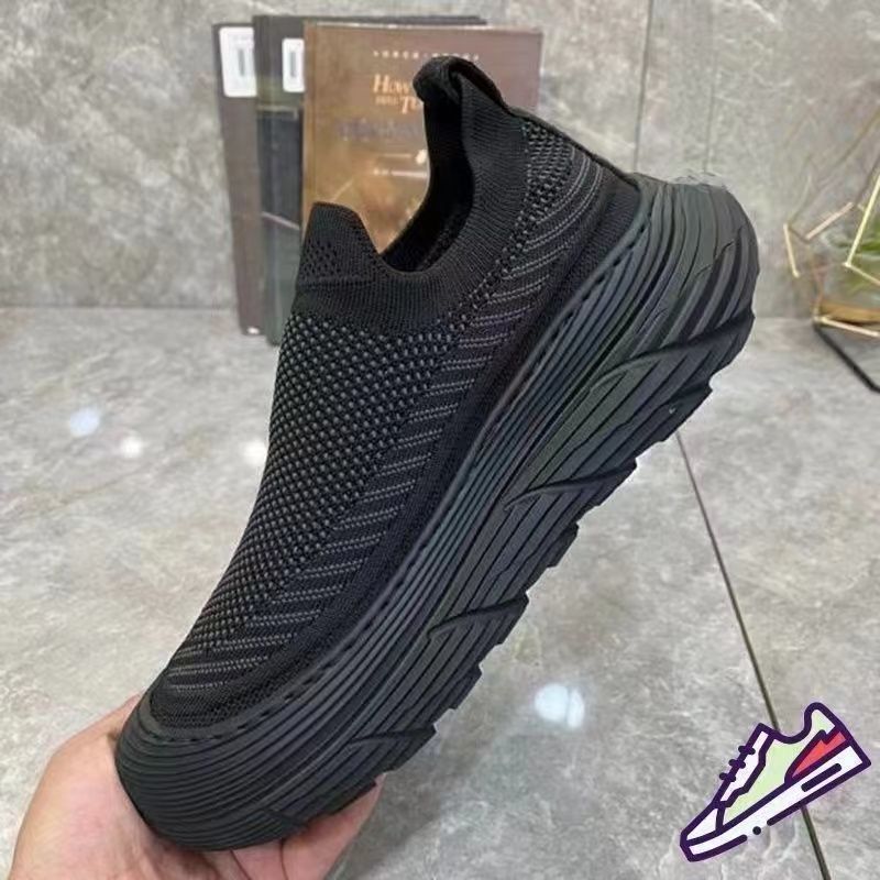 2026 New Flyknit Breathable Mesh Sports Shoes with Thick Soles, Lightweight Soft Sole Casual Board Sneakers