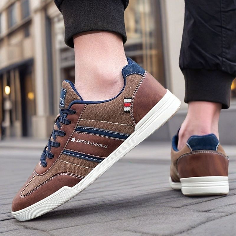 Boys' low cut, anti slip, wear-resistant, plus size trendy youth board shoes, travel lightweight, soft soled, work striped shoes, men's shoes
