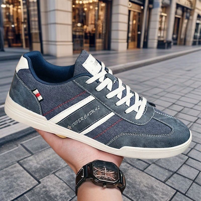 Boys' low cut, anti slip, wear-resistant, plus size trendy youth board shoes, travel lightweight, soft soled, work striped shoes, men's shoes