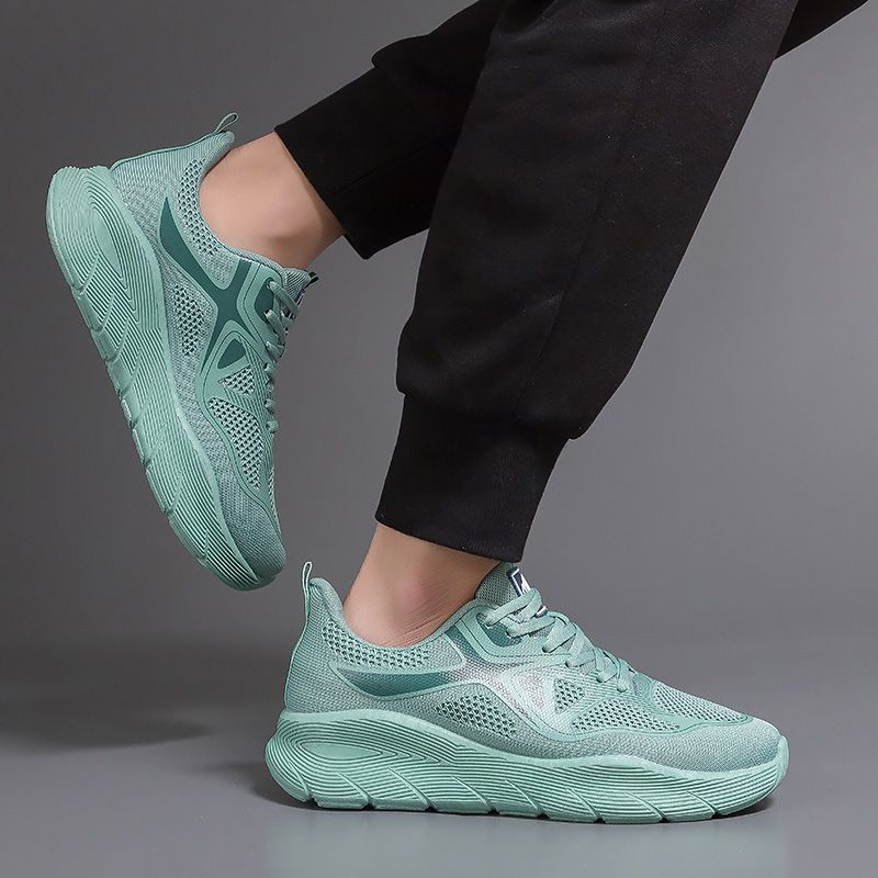 Spring and Summer New Arrival Men's and Women's Flyknit Sneakers Mesh Versatile Thick Soles Running Casual Shoes White Dad Shoes for Men