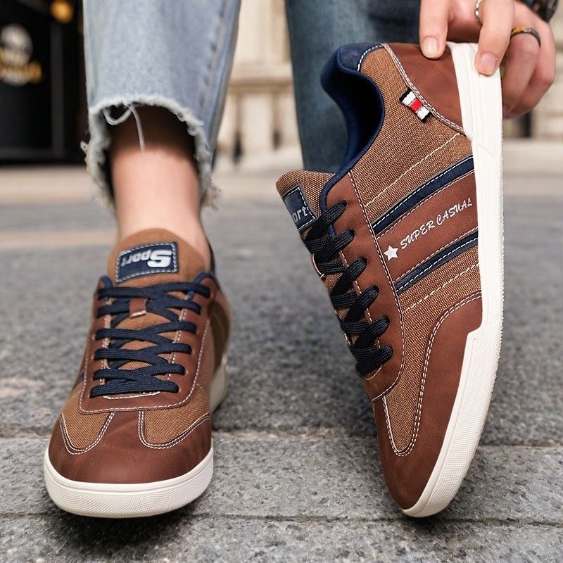 Boys' low cut, anti slip, wear-resistant, plus size trendy youth board shoes, travel lightweight, soft soled, work striped shoes, men's shoes