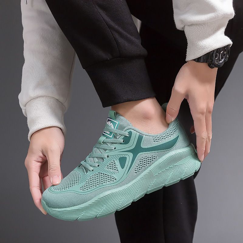 Spring and Summer New Arrival Men's and Women's Flyknit Sneakers Mesh Versatile Thick Soles Running Casual Shoes White Dad Shoes for Men