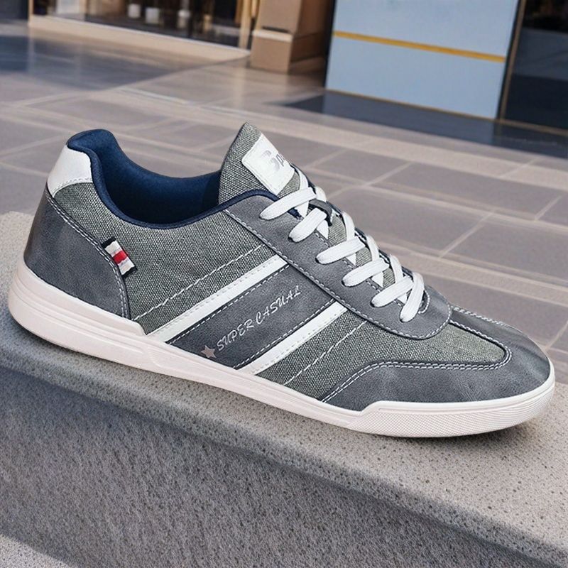 Boys' low cut, anti slip, wear-resistant, plus size trendy youth board shoes, travel lightweight, soft soled, work striped shoes, men's shoes