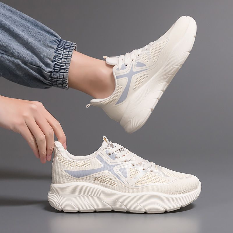 Spring and Summer New Arrival Men's and Women's Flyknit Sneakers Mesh Versatile Thick Soles Running Casual Shoes White Dad Shoes for Men