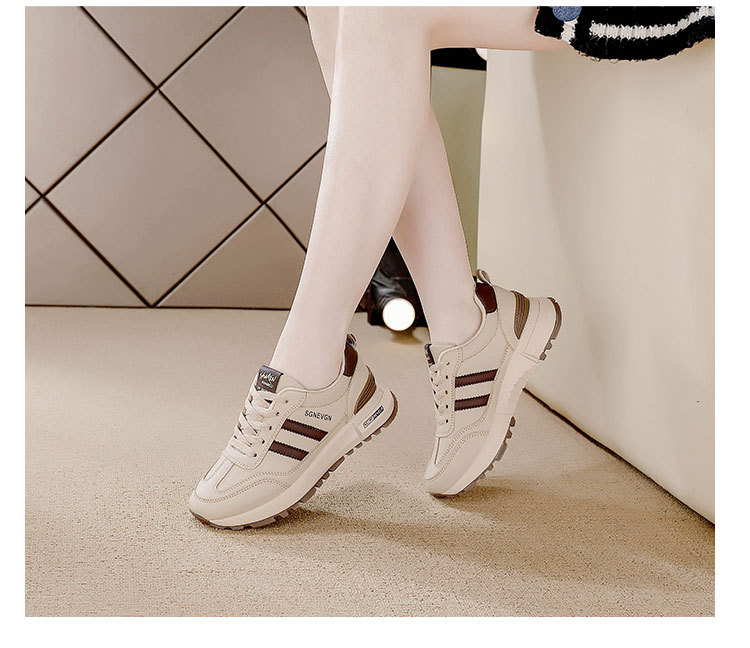 Leather sports shoes for women, versatile 2026 spring and autumn running flat anti-slip fashionable casual shoes