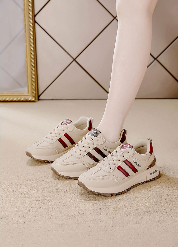 Leather sports shoes for women, versatile 2026 spring and autumn running flat anti-slip fashionable casual shoes