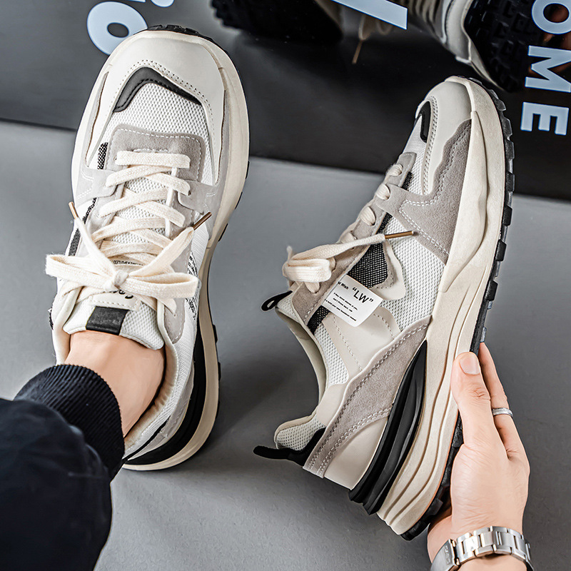 Internet celebrity popular men's shoes winter 2026 new men's breathable sports and leisure versatile thick-soled waffle daddy trendy shoes