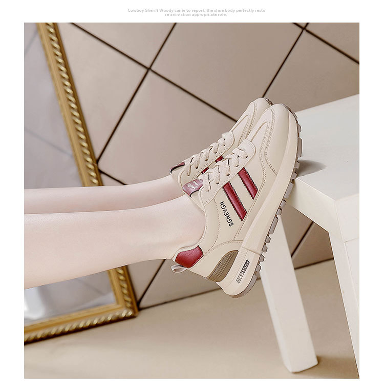 Leather sports shoes for women, versatile 2026 spring and autumn running flat anti-slip fashionable casual shoes
