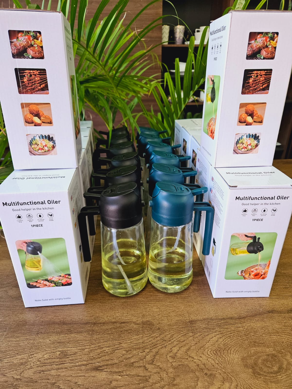 Multifunctional Glass Oil Dispenser and Vinegar Spray Bottle for Kitchen, Cooking, BBQ, and Salads (Food Grade, 1 Piece).