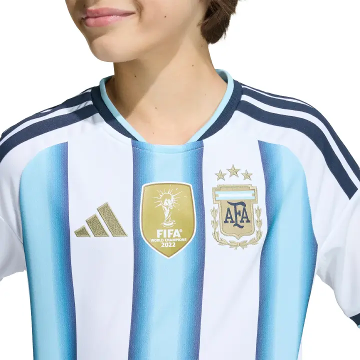 💙 CELESTE DREAM • WORLD CUP 2026 🇦🇷 Argentina Fan Jersey – Sky Blue & White Football Kit ⚽ Breathable Sports Wear 🏆 Premium Replica Edition
