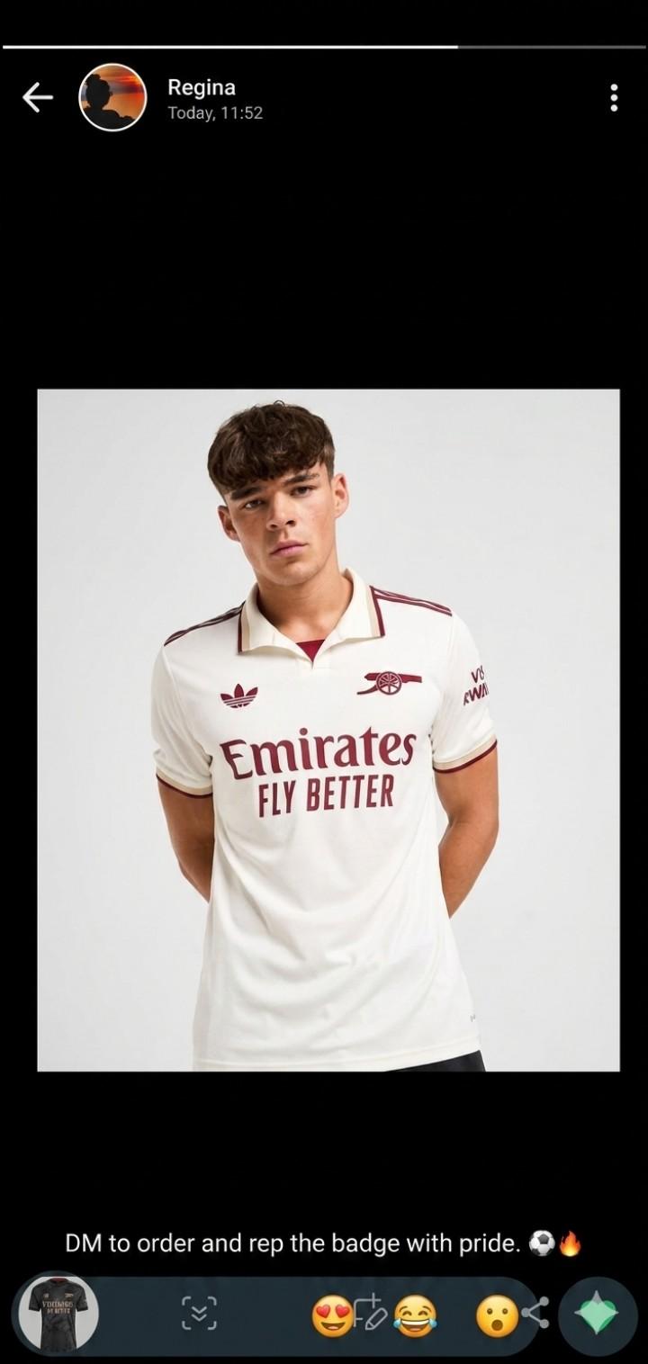 ​Arsenal Away Jersey 2025/2026 Premium White & Maroon Polo Football Shirt – High-Quality Retro Edition Soccer Jersey