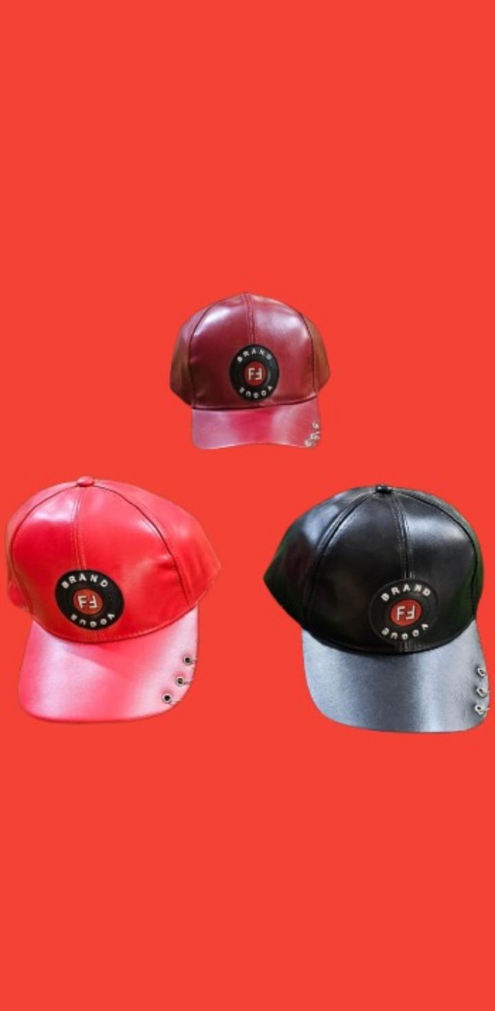 Unisex Leather Baseball Cap Adjustable Fashion Hat for Men & Women – Stylish Streetwear Snapback Cap