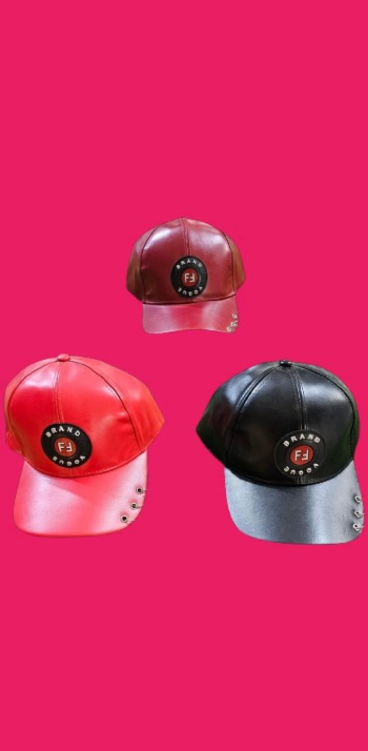 Unisex Leather Baseball Cap Adjustable Fashion Hat for Men & Women – Stylish Streetwear Snapback Cap