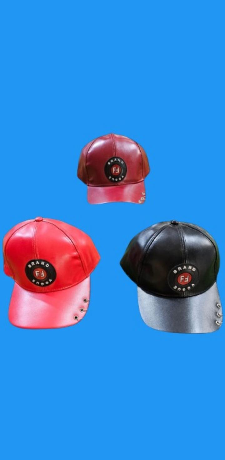 Unisex Leather Baseball Cap Adjustable Fashion Hat for Men & Women – Stylish Streetwear Snapback Cap