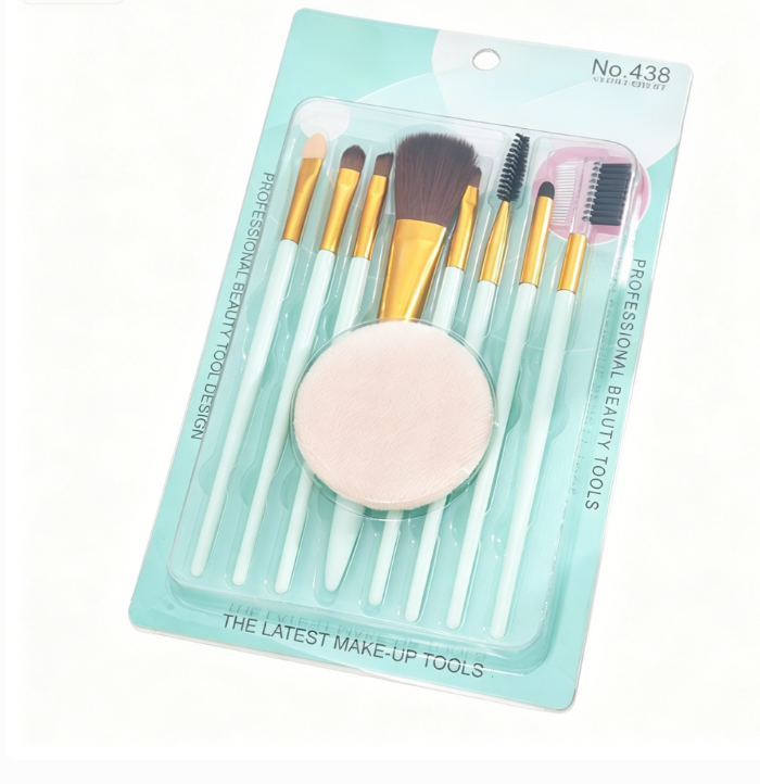 8-piece makeup brush set, beginner's all-in-one tool set including makeup sponge, featuring eyeshadow brush, blush brush, foundation brush, eyeliner brush and contour brush, suitable for daily makeup