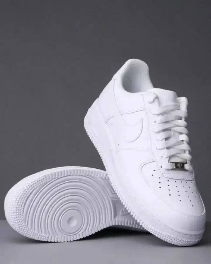 OFFER! OFFER!. Brand New Fashionable White Air Force AF1 Airforce Sneakers Unisex Shoes For Men And Women