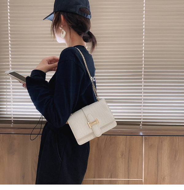 Bag ladies shoulder bag stone grain messenger bag ladies bag  new embossed solid color small square bag