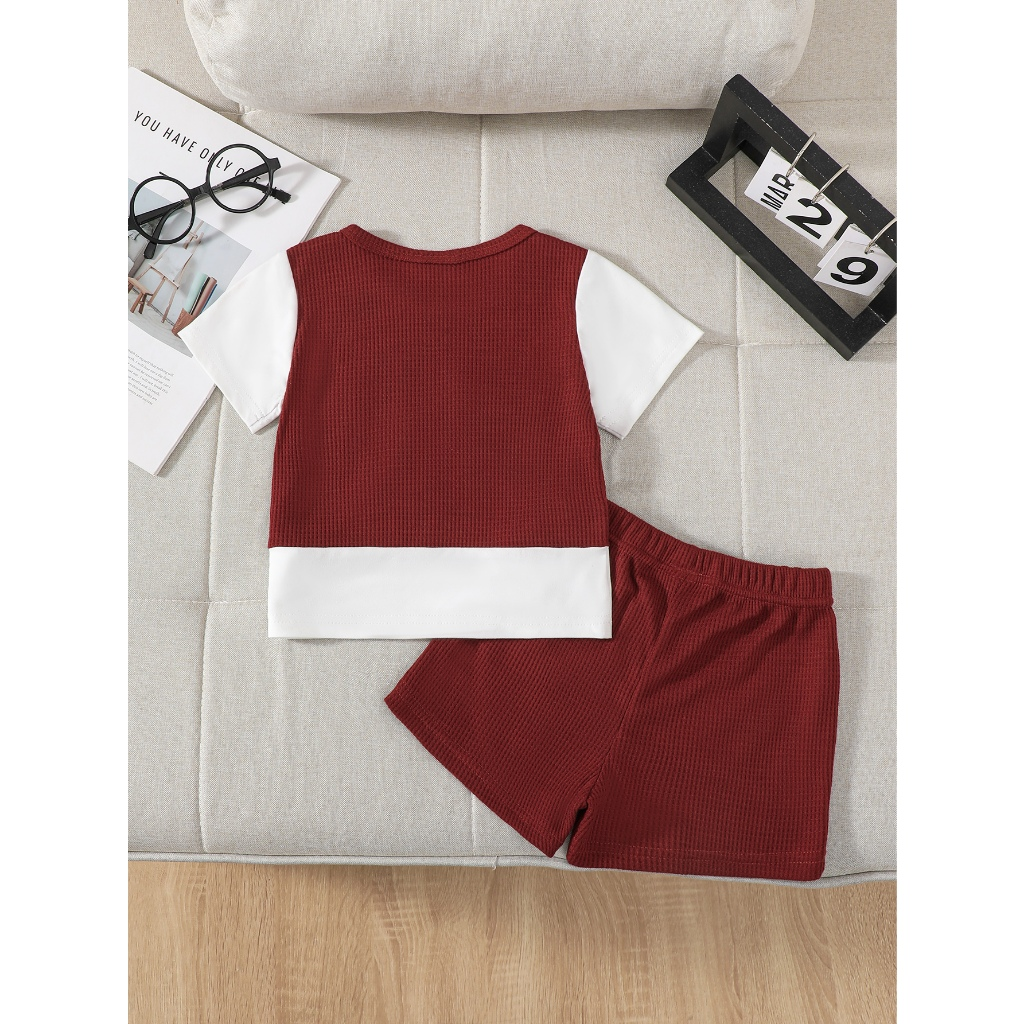 【6M-3Y】 2-Piece Baby Boys Outfit: Waffle Knit Color-Block T-Shirt with Letter Print + Matching Shorts with Cargo Pockets – Summer Casual Set