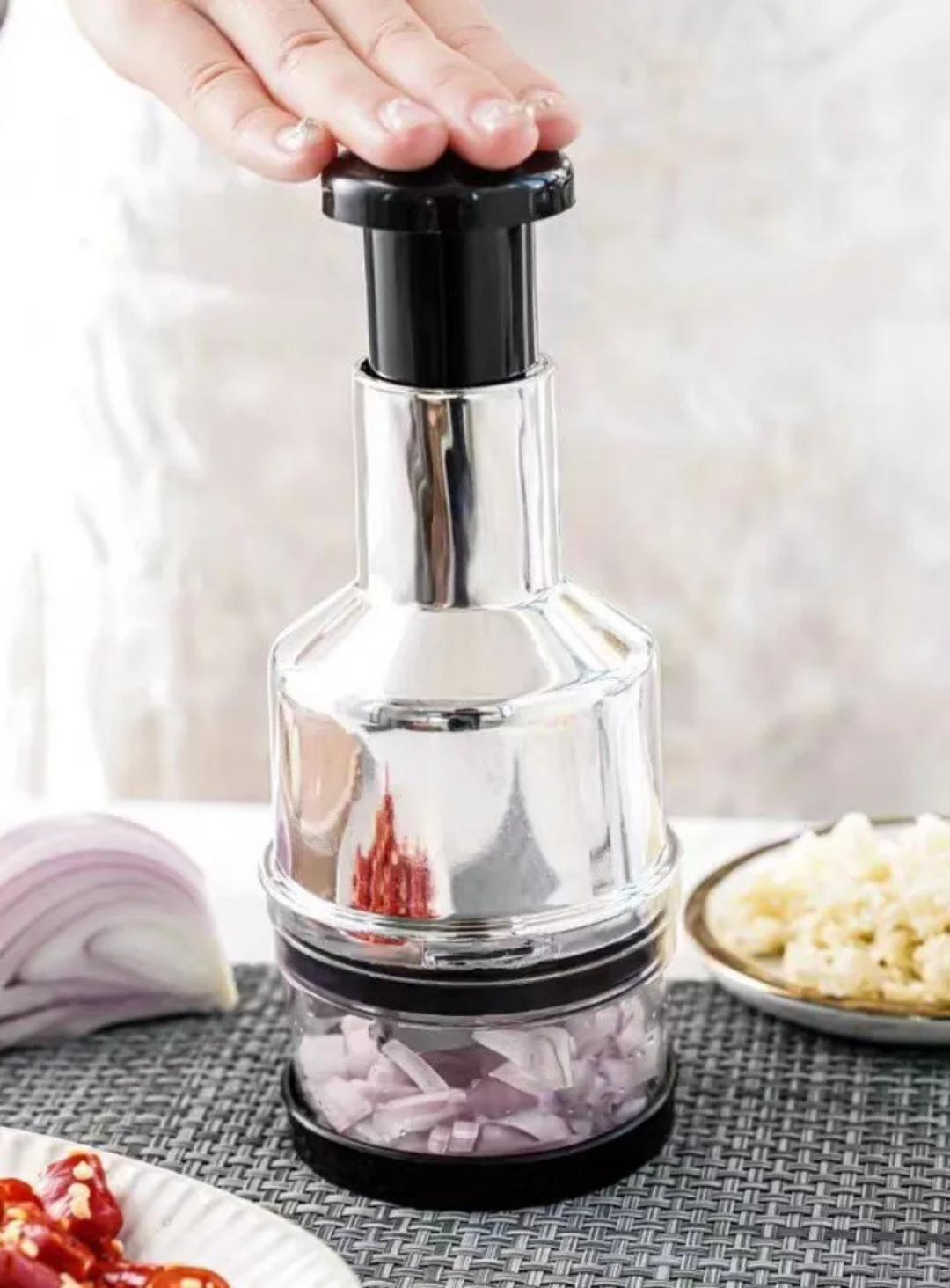 Hand pressure onion chopper  mini food chopper