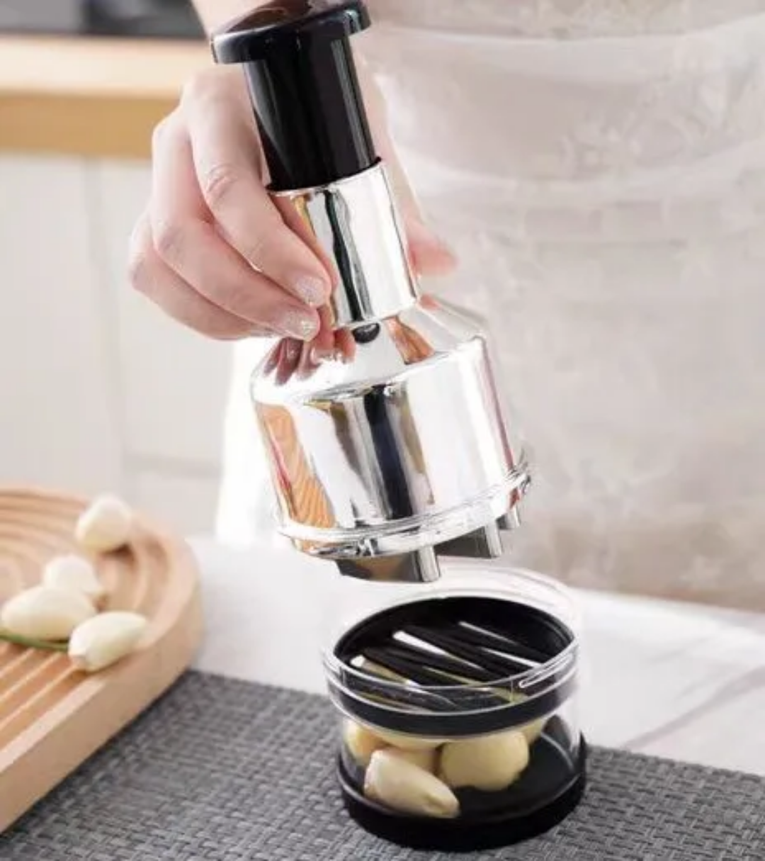 Hand pressure onion chopper  mini food chopper