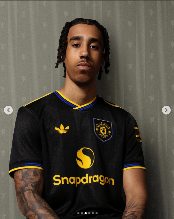 Manchester United 2025/26 Third Kit  Black Jersey – Men’s Football Shirt | Limited Offer End Season Sale