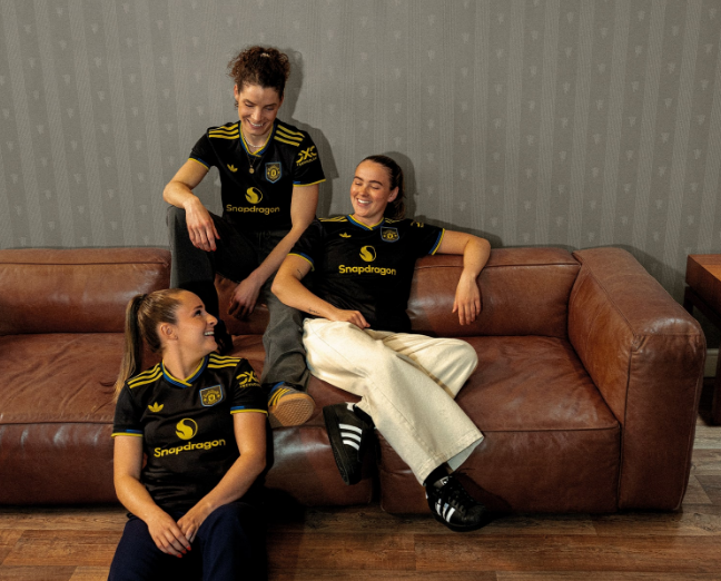 Manchester United 2025/26 Third Kit  Black Jersey – Men’s Football Shirt | Limited Offer End Season Sale