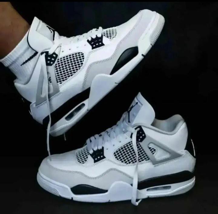 AUTHENTIC AIR JORDAN 4 RETRO Military Black Sneakers, High Quality Fashion Men's Shoes J4 Sneakers