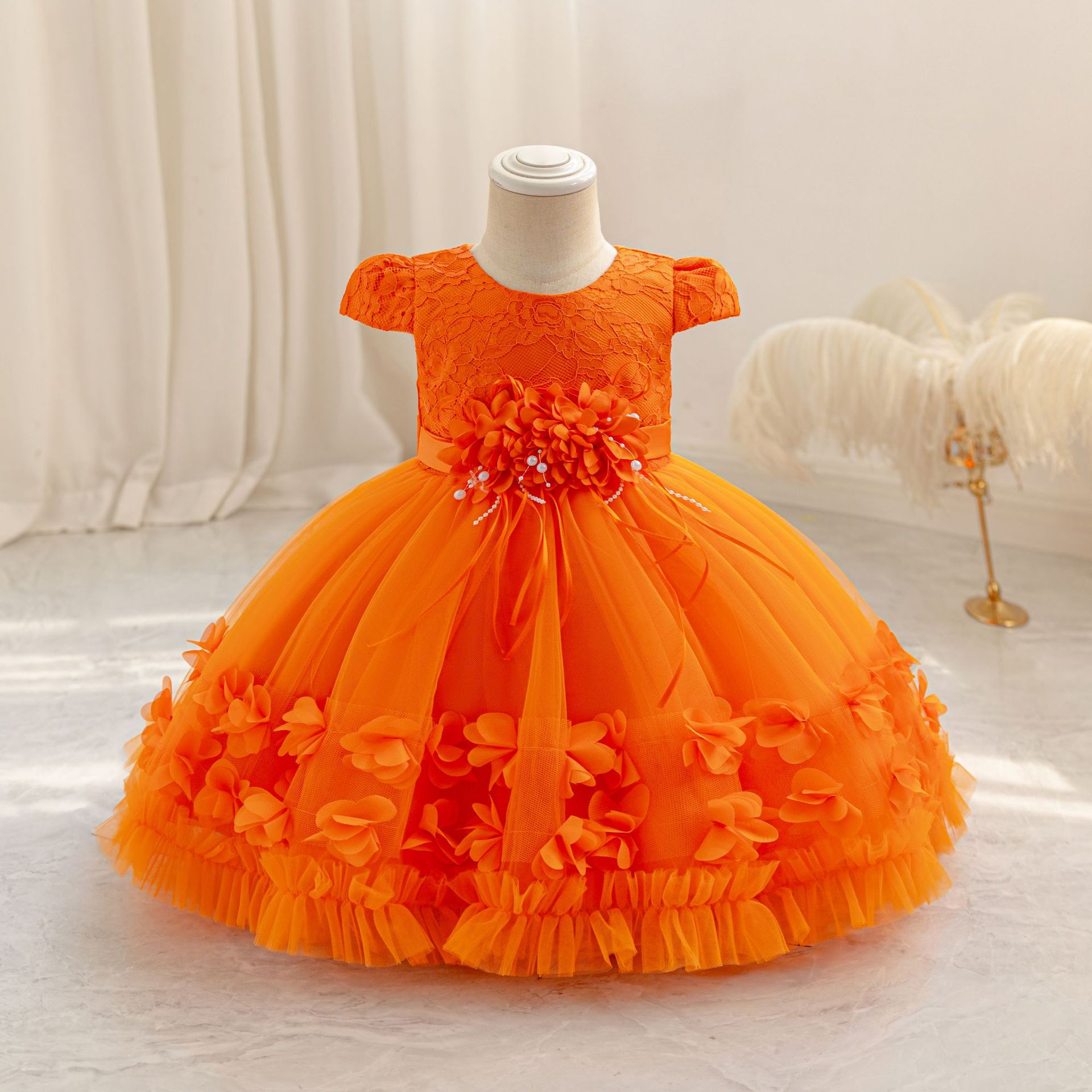 New girls' dresses in summer, short sleeves, round neck, flowers, beaded bows, gauze and fluffy skirts, princess dresses are suitable for birthday school party dinner dresses, costumes.