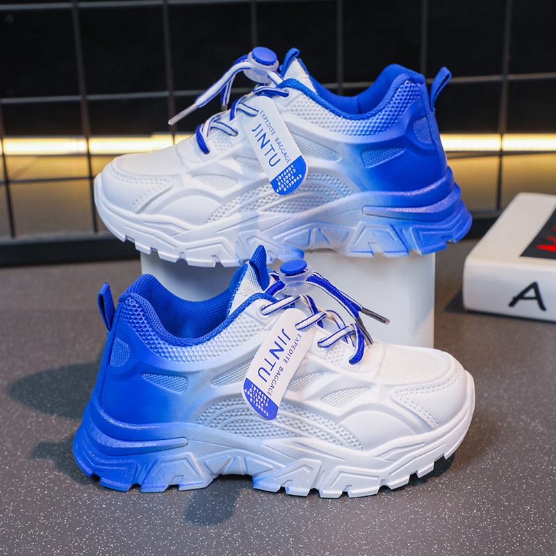 New girls' sports shoes are light, breathable, non-slip lace-up mesh soft-soled children's running shoes suitable for daily leisure sports and outdoor running training.
