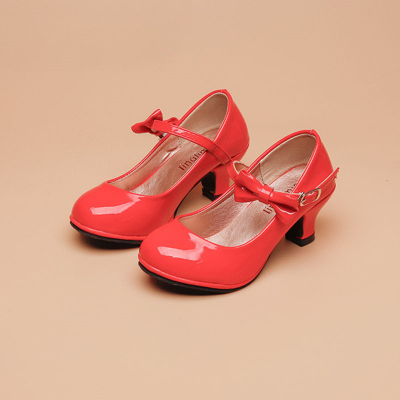 New girls' leather shoes with dresses, princess shoes, bows, round-headed high-heeled shoes are suitable for daily casual birthdays, school parties, family gatherings and dinner performances.