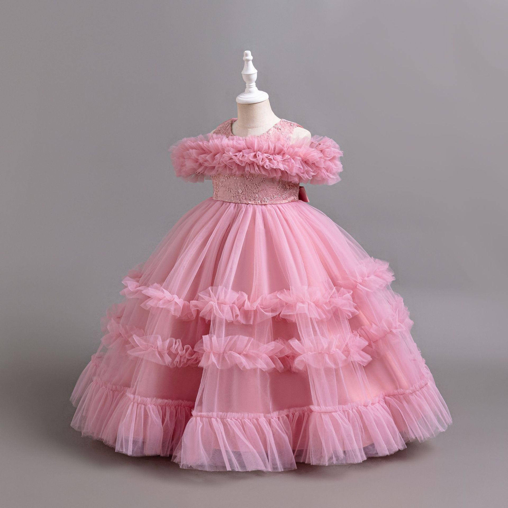 New girls' dresses in summer, round neck, shoulder mesh, fluffy skirt, princess skirt, long dress and evening dress, are suitable for birthday school party, dinner dress and performance clothes.