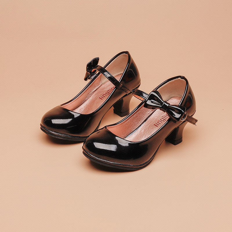 New girls' leather shoes with dresses, princess shoes, bows, round-headed high-heeled shoes are suitable for daily casual birthdays, school parties, family gatherings and dinner performances.