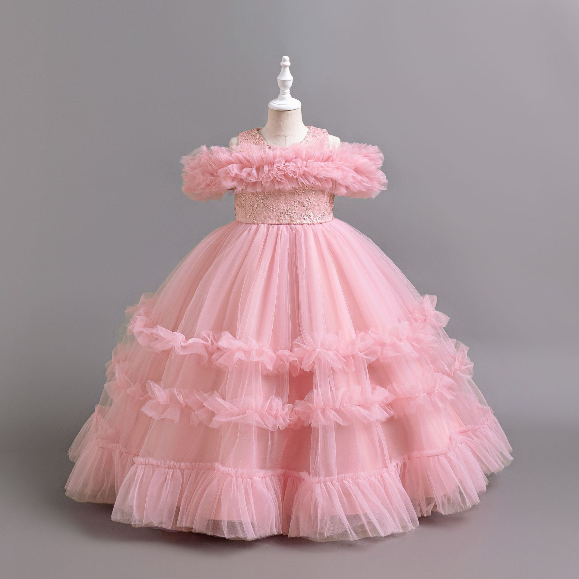 New girls' dresses in summer, round neck, shoulder mesh, fluffy skirt, princess skirt, long dress and evening dress, are suitable for birthday school party, dinner dress and performance clothes.