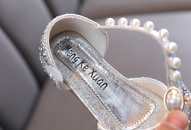 New girls' leather shoes with dresses Princess shoes Girls' sandals Pearl bow flat shoes are suitable for daily casual birthday school parties and banquets.