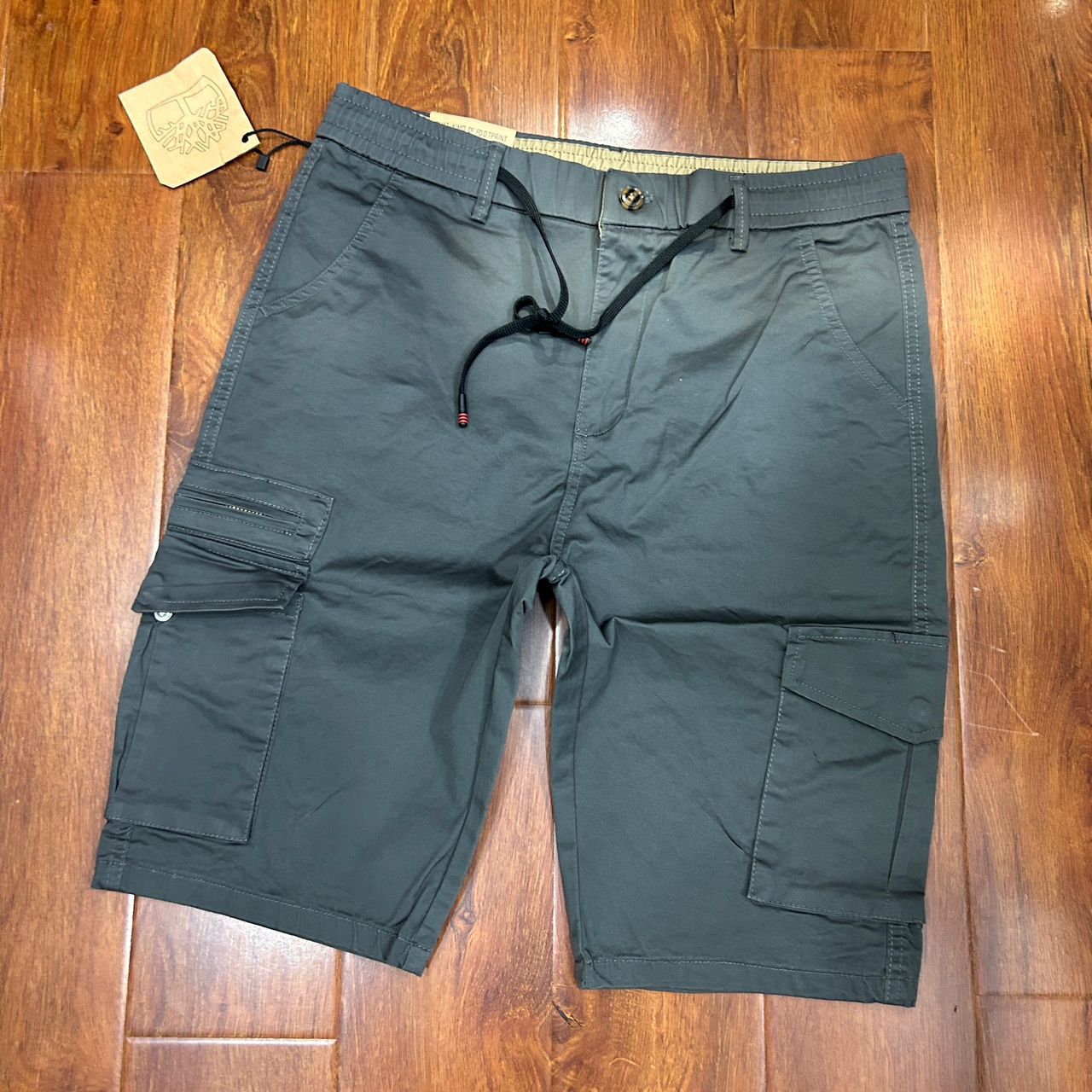 Men Cargo Shorts Quality Fabric Comfortable Durable Multi Pocket Casual Wear Breathable Lightweight Stylish Everyday Shorts Outdoor Wear Sizes 30 to 38