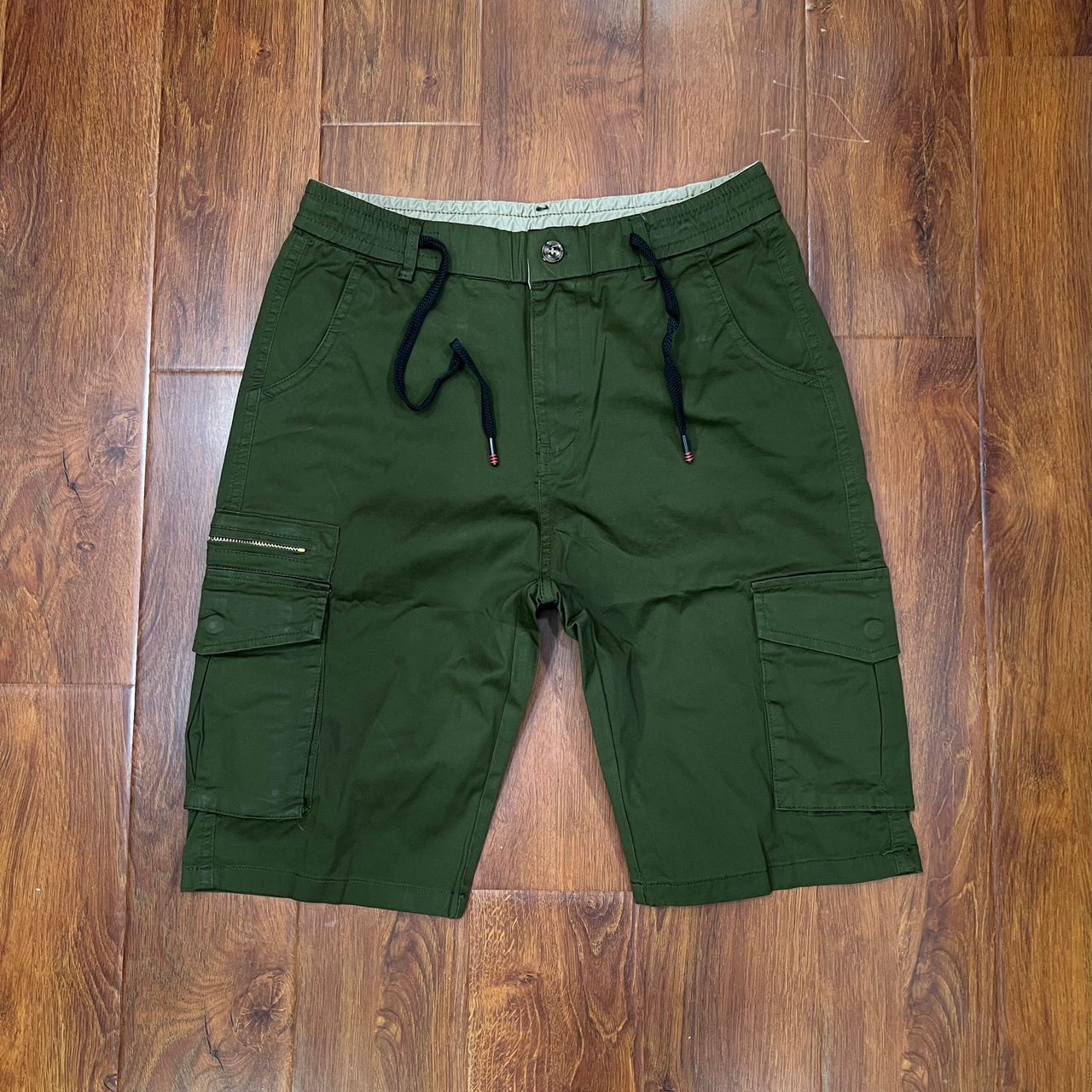 Men Cargo Shorts Quality Fabric Comfortable Durable Multi Pocket Casual Wear Breathable Lightweight Stylish Everyday Shorts Outdoor Wear Sizes 30 to 38