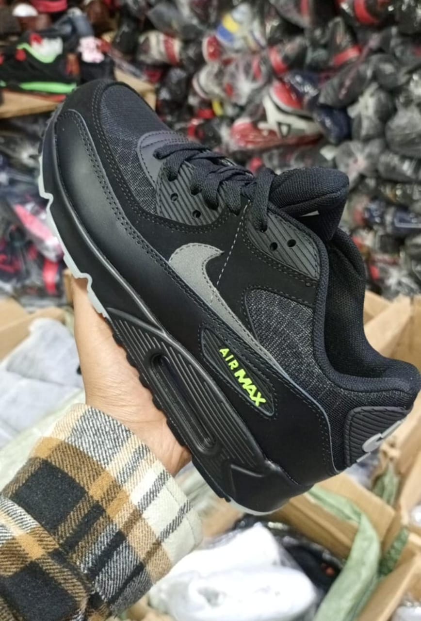 Men Air Cushion Sneakers Comfortable Running Shoes Lightweight Breathable Sport Shoes Durable Non Slip Sole Stylish Casual Athletic Footwear Sizes 40 to 45