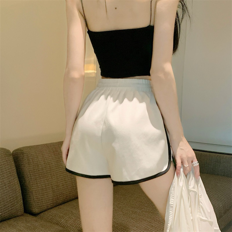 Casual sweet and spicy trendy sports breathable shorts for women, summer simple and easy-matching loose three-quarter length super short pants