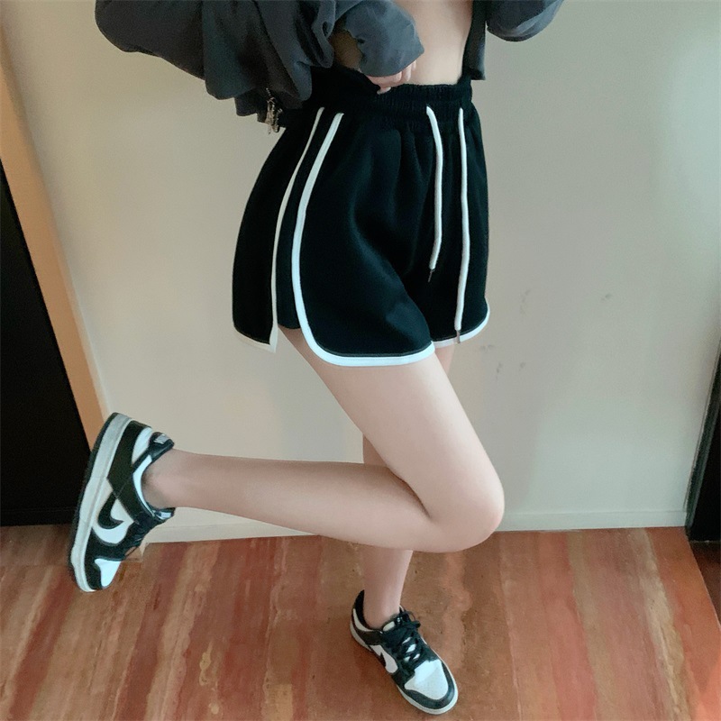 Casual sweet and spicy trendy sports breathable shorts for women, summer simple and easy-matching loose three-quarter length super short pants