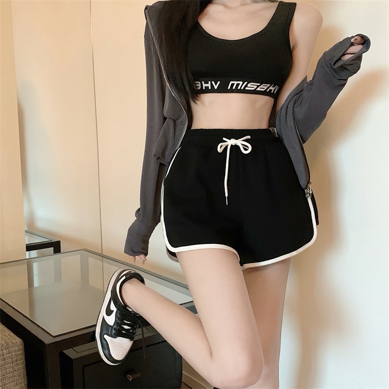 Casual sweet and spicy trendy sports breathable shorts for women, summer simple and easy-matching loose three-quarter length super short pants