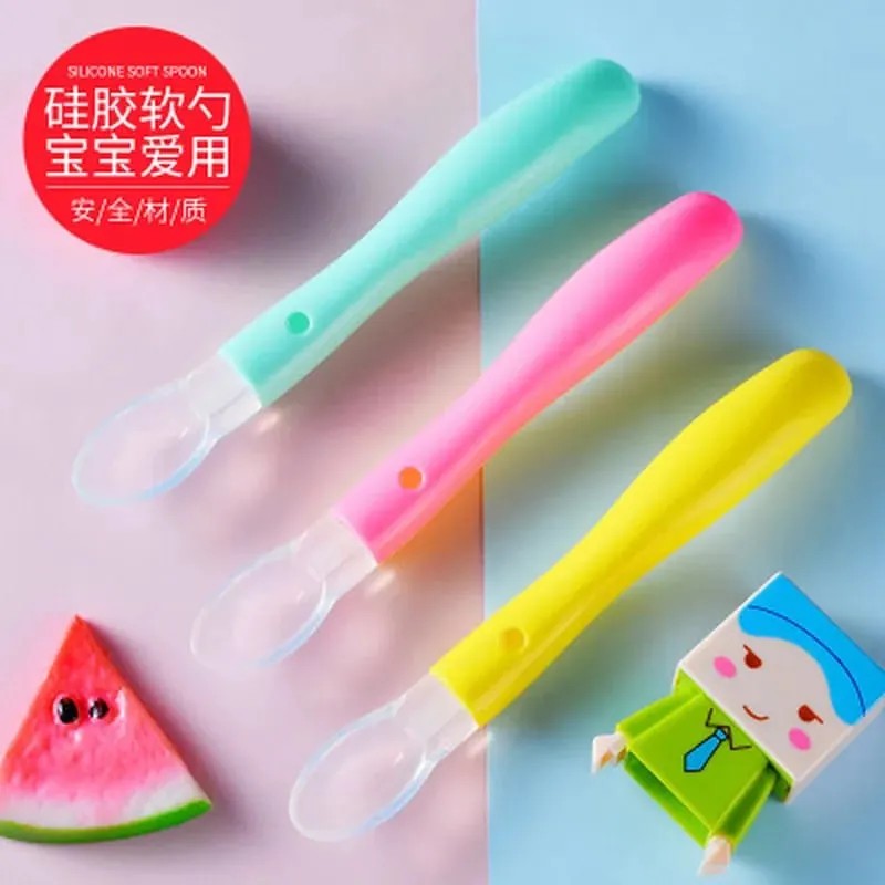 1pc Baby Silicone Feeding Spoon with Long Handle Infant Spoon Safty Tableware Silicone utensils set for Children