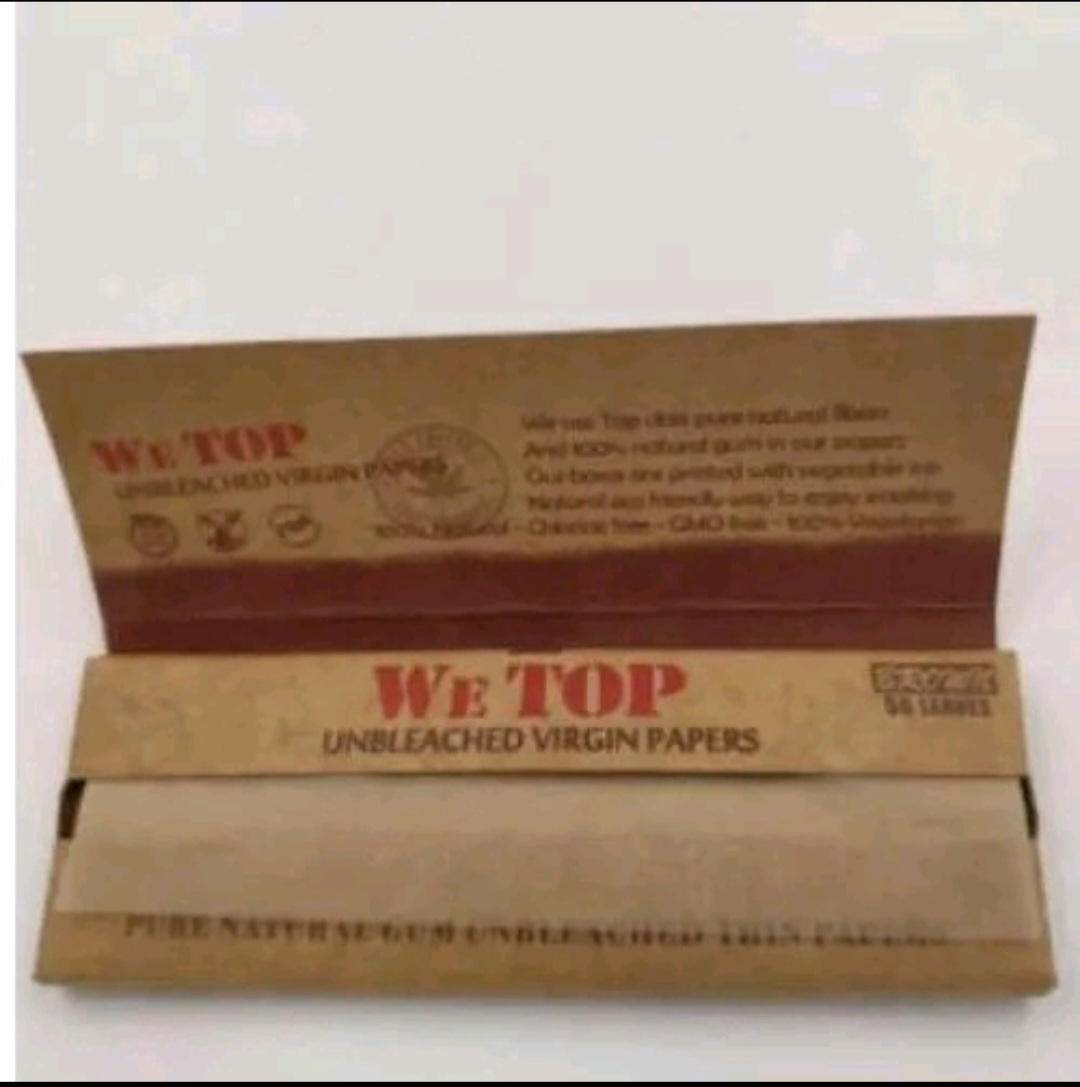 11/4 Sized Brown rolling papers