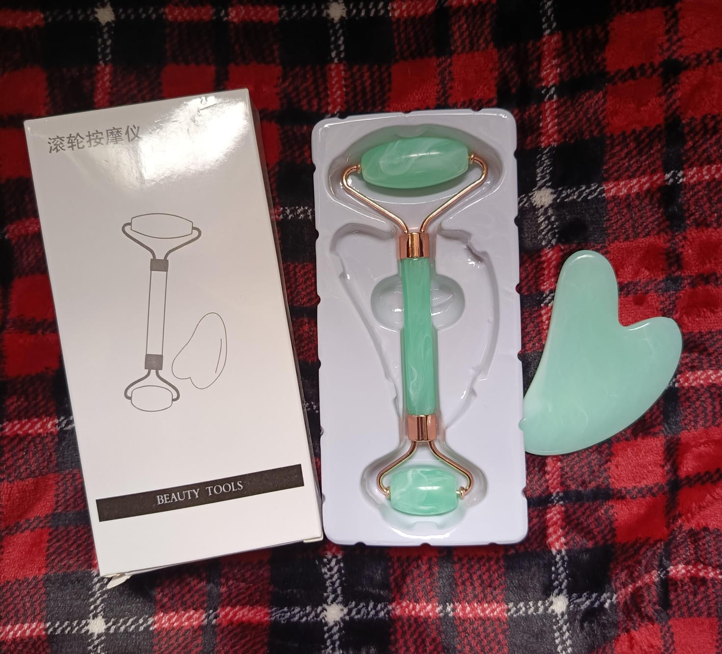 Jade Roller & Gua Sha Set – Facial Massage Beauty Tools with Rose Gold Accents