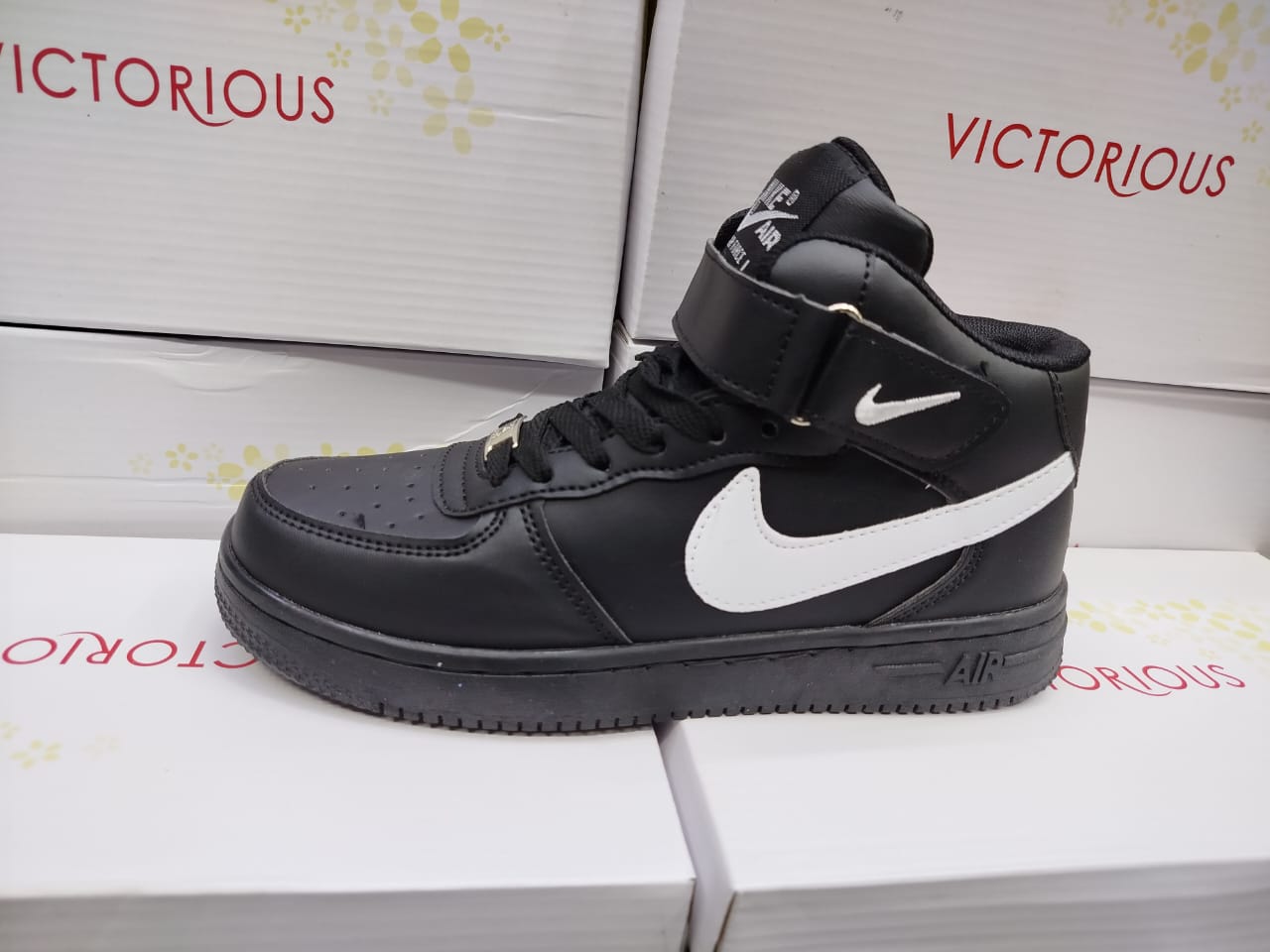 Special offer👟Poisonus Airforce 🔥 Air-Inspired High-Top Sneakers – Trendy  🔥👟.Comfortable for daily use.Easy to pair with jeans, joggers, or casual outfits.Unisex design – suitable for everyone